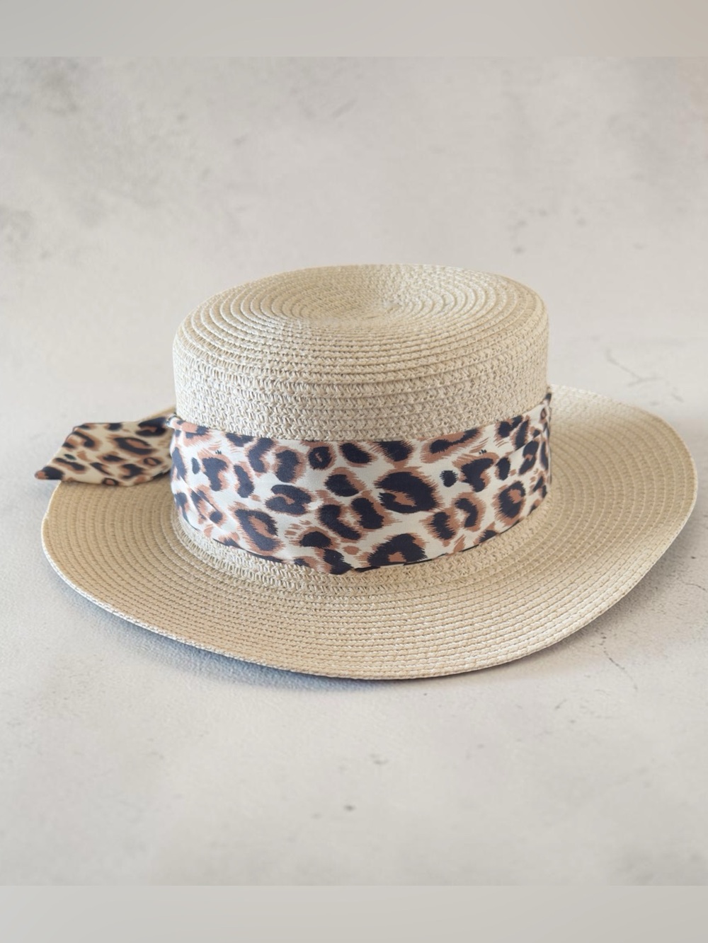 Women’s Straw Hat w/Animal Print Accent